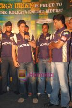 Shahrukh Khan ties up with XXX energy drink for Kolkatta Knight Riders and jersey launch in MCA on 9th March 2010 (34).JPG